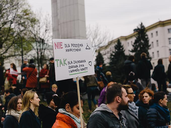 manifestacja aborcja pis dziewuchy dziewuchom abortion warszawa warsaw polska prochoice my choice body kobieta 2